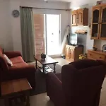 Bajo Con Piscina Y Jardin En Denia