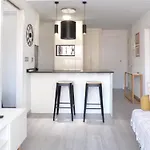 Apartamento Mariscal 4 Con Dos Dormitorios Y Piscina By Gestaltur
