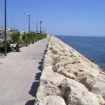 Cerca De La Playa Mare Nostrum Ii, E