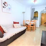 Torrevieja, Alicante, Cerca Del Mar