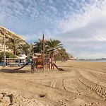 3 Bedroom Gorgeous Apartment In Alicante