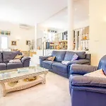 Amazing Home In Trullent