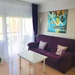 Three Bedrooms Apart In Benidorm Near Beach And Strip
