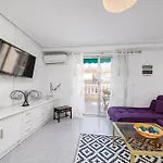 Modern And Central 2Bd Apt With Terrace & Wifi