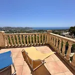 Casa Jirafa- Three Bedroom Villa With Private Pool