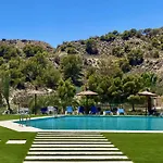 Luxe Beach One By Gloove