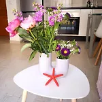 Seastar Apartment