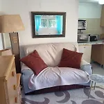 1 Bed Apartment Near Alicante, Min Stay 11 Nights Seasonal Rental