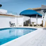 Chalet Con Piscina Privada Para Disfrutar