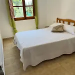 Lago Jardin : Bright Spacious One Bedroom Flat