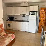 Lago Jardin : Bright Spacious One Bedroom Flat