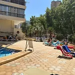 Grosse Ferienwohnung Mit Grosser Terrasse An Der Costa Blanca - 250 M Vom Meer