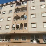 Acogedor Apartamento En Zona Residencial Con Piscina