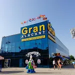 Gran Alacant : Two Bedrooms With Private Garden