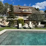 Carrasca 8 Paddle & Pool