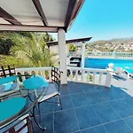 Apartment At Casa Pina Blanca