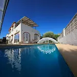 Mira Rosa Segaria - Els Poblets - 3 Double Bedroom