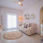 Apartamento En Torrevieja Con Piscina Y A 100 Metros De La Playa