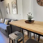 Barrio Luzan 2 By United Renters