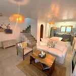 House Un Ete Sans Fin