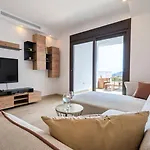 Sunny Hills Rooftop Apartment
