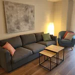 La Casita: Bajo Reformado Con Salida A Jardin