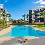 Luxury Sunrise Apt With Com Pool D1