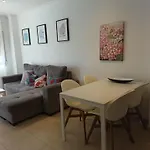 1Bed & Sofabed-Seaside Apt-Quiet Location-Parking