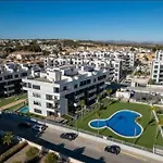 Luxe Appartement Met Zwembad