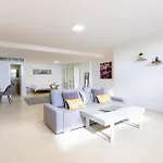 3 Bedroom Nice Home In Villajoyosa