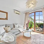 Casa Amarilla - 2 Bedroom With Solarium And Pools