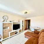Clubrent - Edf Calpe Place, Planta 7, Primera Linea