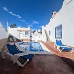 Traditional Villa With Private Pool Sm591
