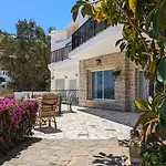 Parralue Sea View Apartments