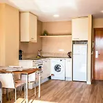 Premium Apartment Panoramic View To Pool & Hills