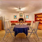 Pmt26 - Large Villa, With Private Garden And Pool