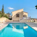 Landhaus Mit Pool Und Spektakulren