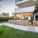 Oasis Del Amanecer Luxury Ground Fl By Oyoostays