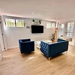 2 Bedroom Albir Apartment By The Beach