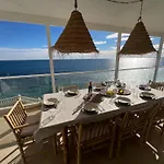 Villa Celia En Primera Linea Del Mar!