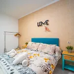 Alicante Urban Retreat Spacious Comfort Near Beach
