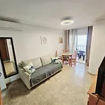 Julia Playa Los Locos Apartamento