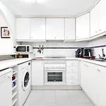 Sunny Apartment In Torrevieja