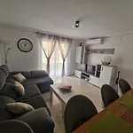 Appartement A Louer A Torrevieja 100M De La Plage