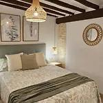 Lovelyloft Trafalgar