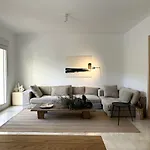 Villa Amarilla 4 Bed 3 Bath Private Pool