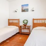 Nice Apartment In Cumbre Del Sol With Wifi
