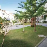 Cozy Home In Gran Alacant With Kitchen