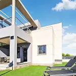 3 Bedroom Nice Home In Torrevieja