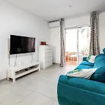 Stunning Apartment In Torrevieja With Kitchen